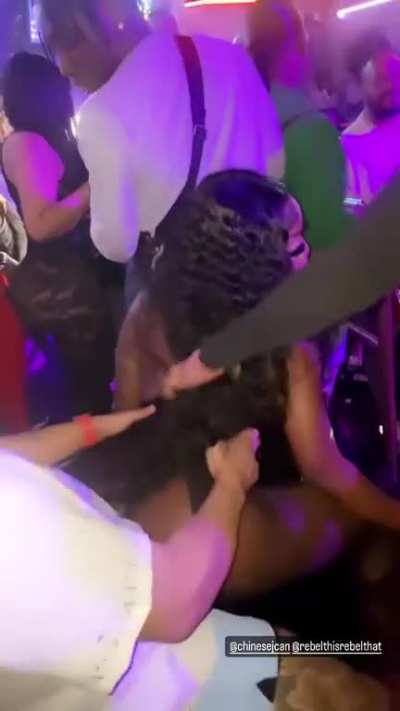 Party time with Dancing Rebel (@rebelthisrebelthat) 