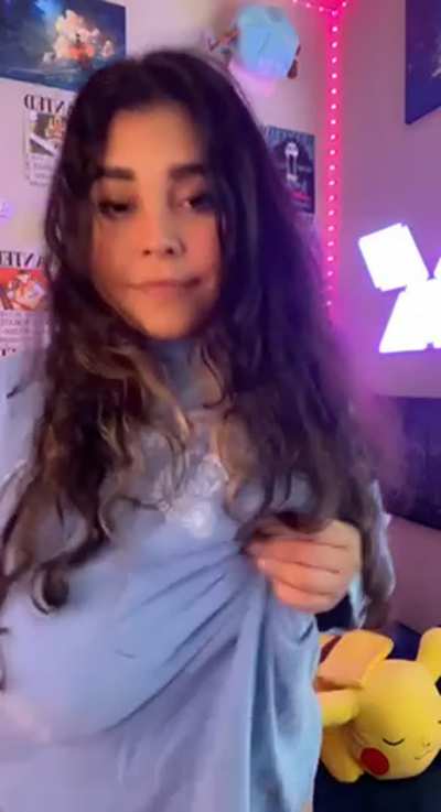 I need volunteers to cum all over my tits