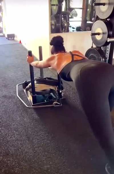 I&rsquo;d eat her ass with knife and fork 🤤