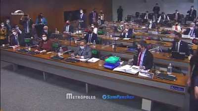 CPI da Covid: Ministro da CGU chama senadora Simone Tebet de 'descontrolada'. Senadores rebatem e chamam o ministro de 'machista', 'moleque', 'pau mandado' e 'moleque de recados de Bolsonaro'. Com tumulto, sessão é suspensa