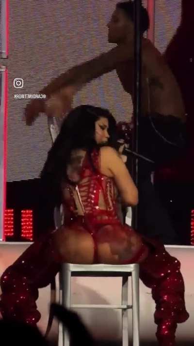 Cardi b