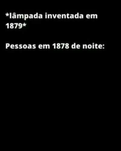 Algu&eacute;m tem isqueiro pra acender a vela?