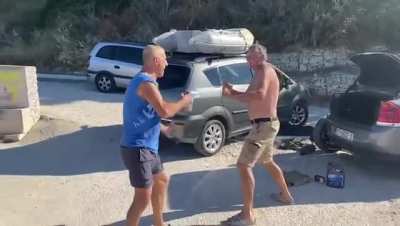 Saketanje u Splitu i "Ne se tuc"