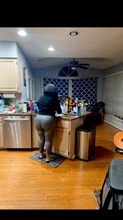 Being that I&rsquo;m married are you more or less like to impregnate me?🇵🇦