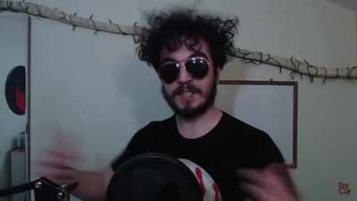 Por&ccedil;ay ağzından bir şey ka&ccedil;ırıyor.mp4 izle.