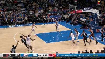 [Highlight] Anfernee Simons hits back-to-back threes, this one a ridiculous shot clock buzzer beater