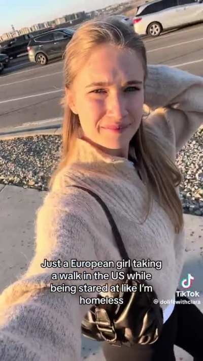 Main character thinks she&rsquo;s euro-special but people just be stuck in traffic. 