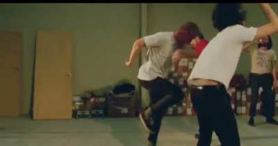 Hate Dancin clip ((Changes))