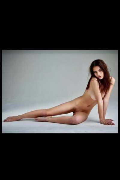 Emily Ratajkowski