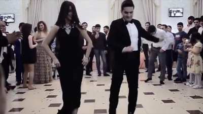 DNB Dance Moves Take Notice - Track "Intuition" by Ulterior Motive/ Iris/ Quadrant | Video by Sheshi Besh