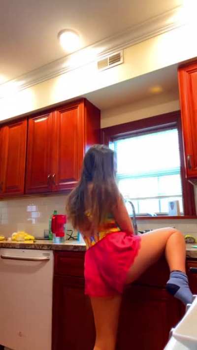 ginevra p trying to climb