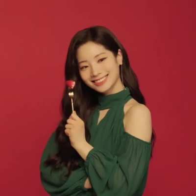 Dahyun in green