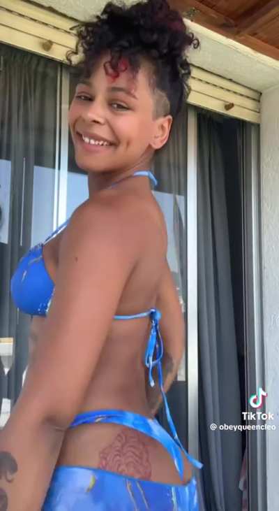 @obeyqueencleo