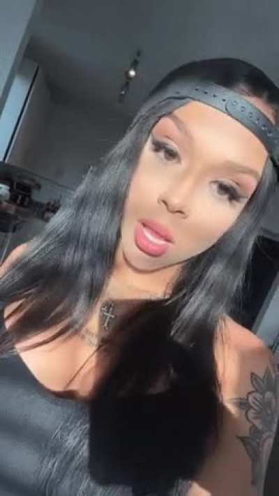 Cora Jade