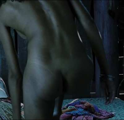 Lucy Ramos showing her beautiful brazilian plots in Turistas (2006)