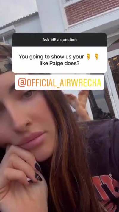 Paige VanZant&rsquo;s friend, Airwrecka (she does photoshoots with her on Paige&rsquo;s site)