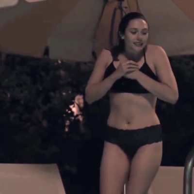 Elizabeth Olsen Bikini Body in Sorry For Your Loss (Cropped/Slowed)