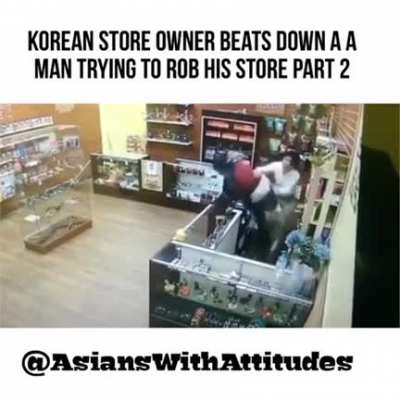 Korean Store Owner Beats Down a Man Trying to Rob His Store