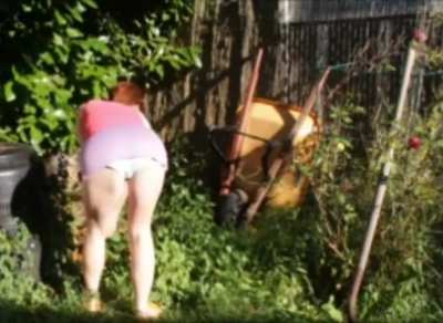 Farting in my backyard 