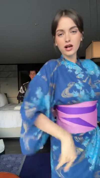 🎎