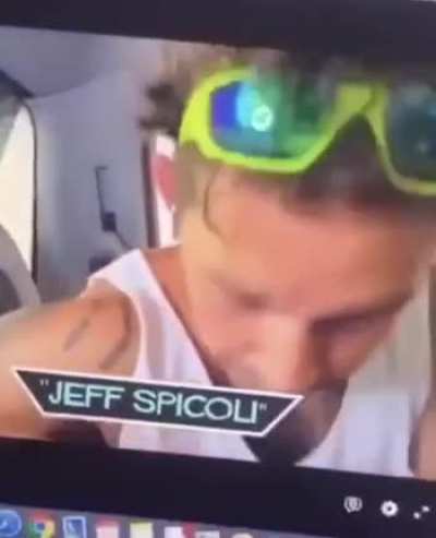 A mi pana shia labeouf se le ve afectado, espero que esté bien