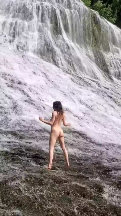 Playful naughty nymph-O 💦🧚‍♀️[GIF]
