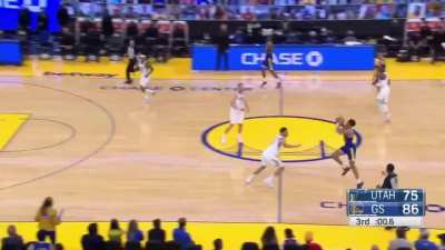 [Highlight] Poole drains it from half court
