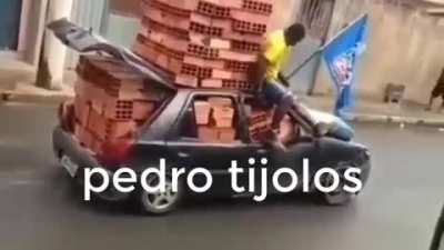 Pedro 😡