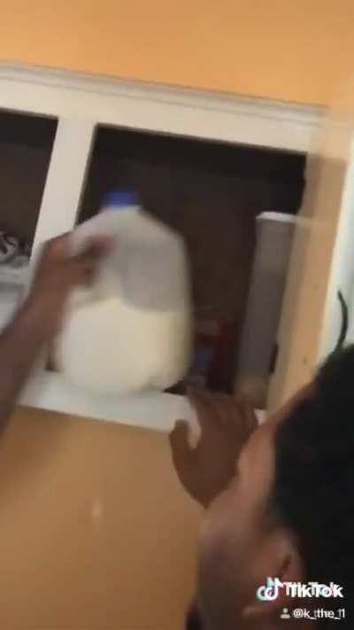 Cabinet Milk