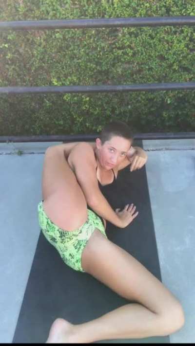Is it ok to post things in short shorts here? It&rsquo;s really hot where I live! I&rsquo;m really happy about my frontbending progress and wanted to share 😊 I&rsquo;m finally getting my lower back to participate