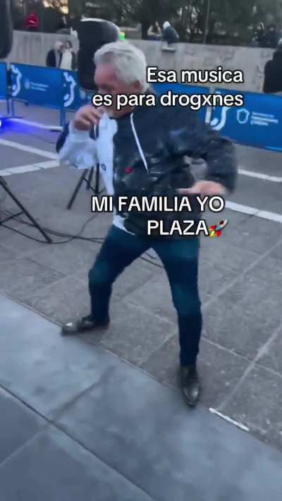 Familia cordobesa pasó por una electrónica y la rompió en la pista