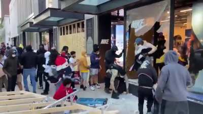 Nothing says &ldquo;social justice&rdquo; more than looting a Nike store.