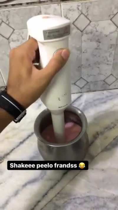 Strawberry milkshake pilo guyss