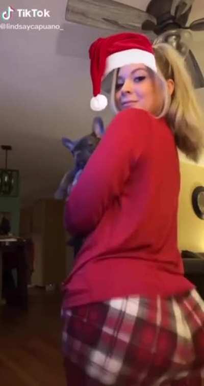 Christmas PAWG 🧑🏻&zwj;🎄🍑