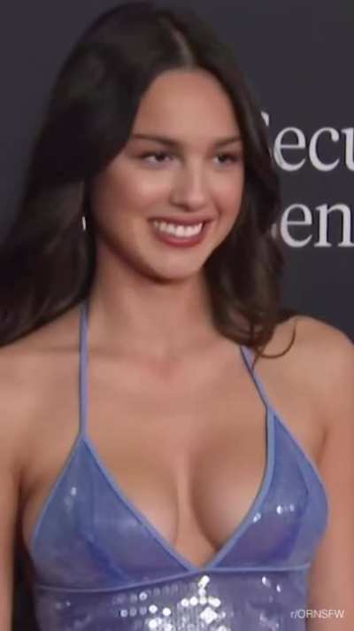 Olivia at 18 - The AMA’s Dress