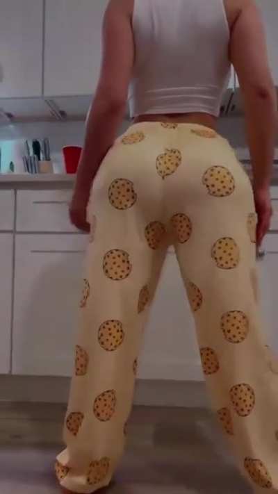 G🍑🍑D Night
