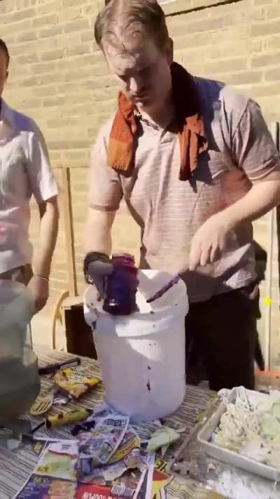 White guys imitating Indians making street food. 
This is the funniest thing I&rsquo;ve seen all year. 