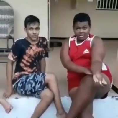 Me and my duo playing Draven &amp;amp; Thresh for the first time and getting flamed for losing our turret in the first 7 min