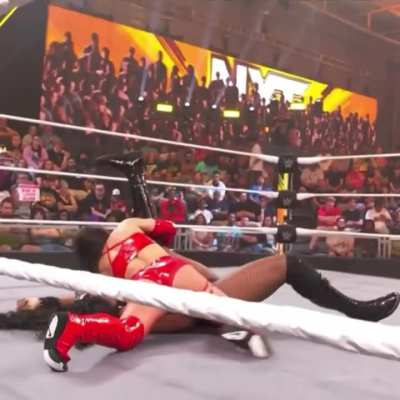 Women&rsquo;s Triple Threat Tag Team Match