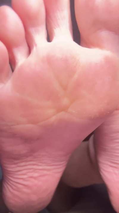 lick all my wrinkles!!