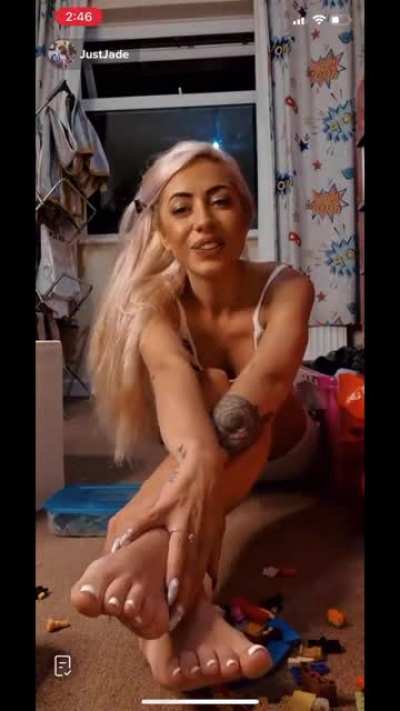 old justjade lives i haven&lsquo;t posted enjoy those soles and toes