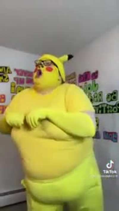 Pikachu Cosplay