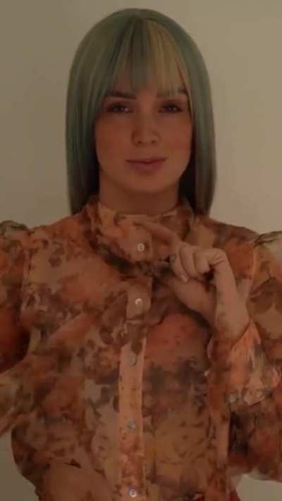 What do you think of the outfit?