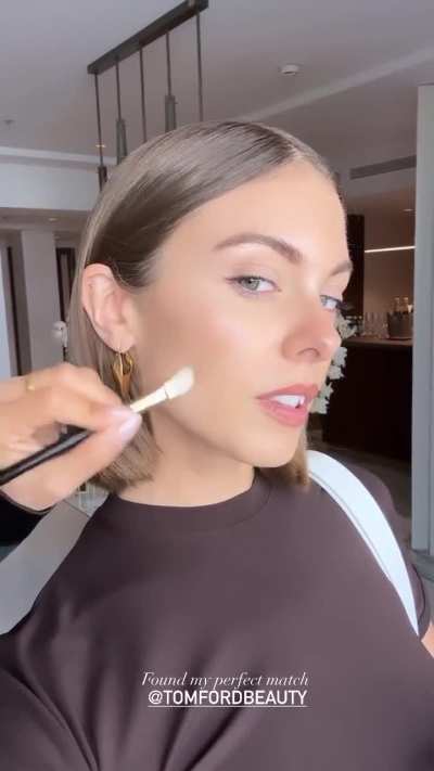 "Glam in the making"
