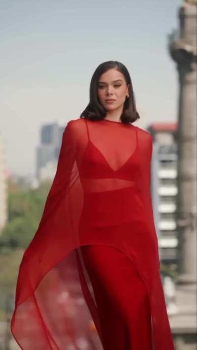 Hailee Steinfeld