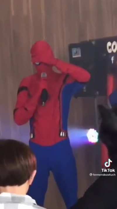 tHaNoS gEtTiNg AtTaCk (BrAin DaMaGe)