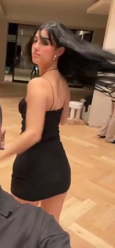 Such a tease😩