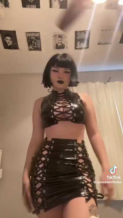 porcelain is so hot