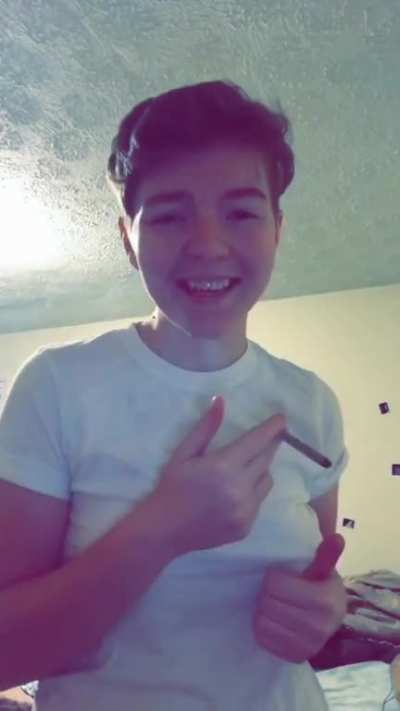 The closest I&rsquo;ll ever get to a tik tok // dancing like a fool to old 1D tunes😄 ((NSFW))