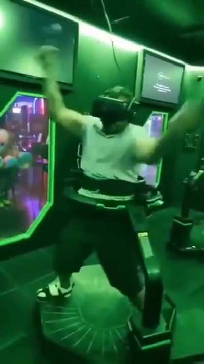 V R